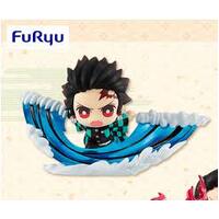 Demon Slayer Tanjiro Hold Figure